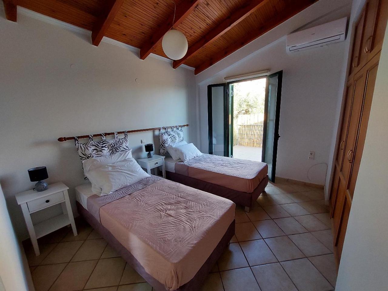 Villa Near Seitan Beach Khordhákion エクステリア 写真