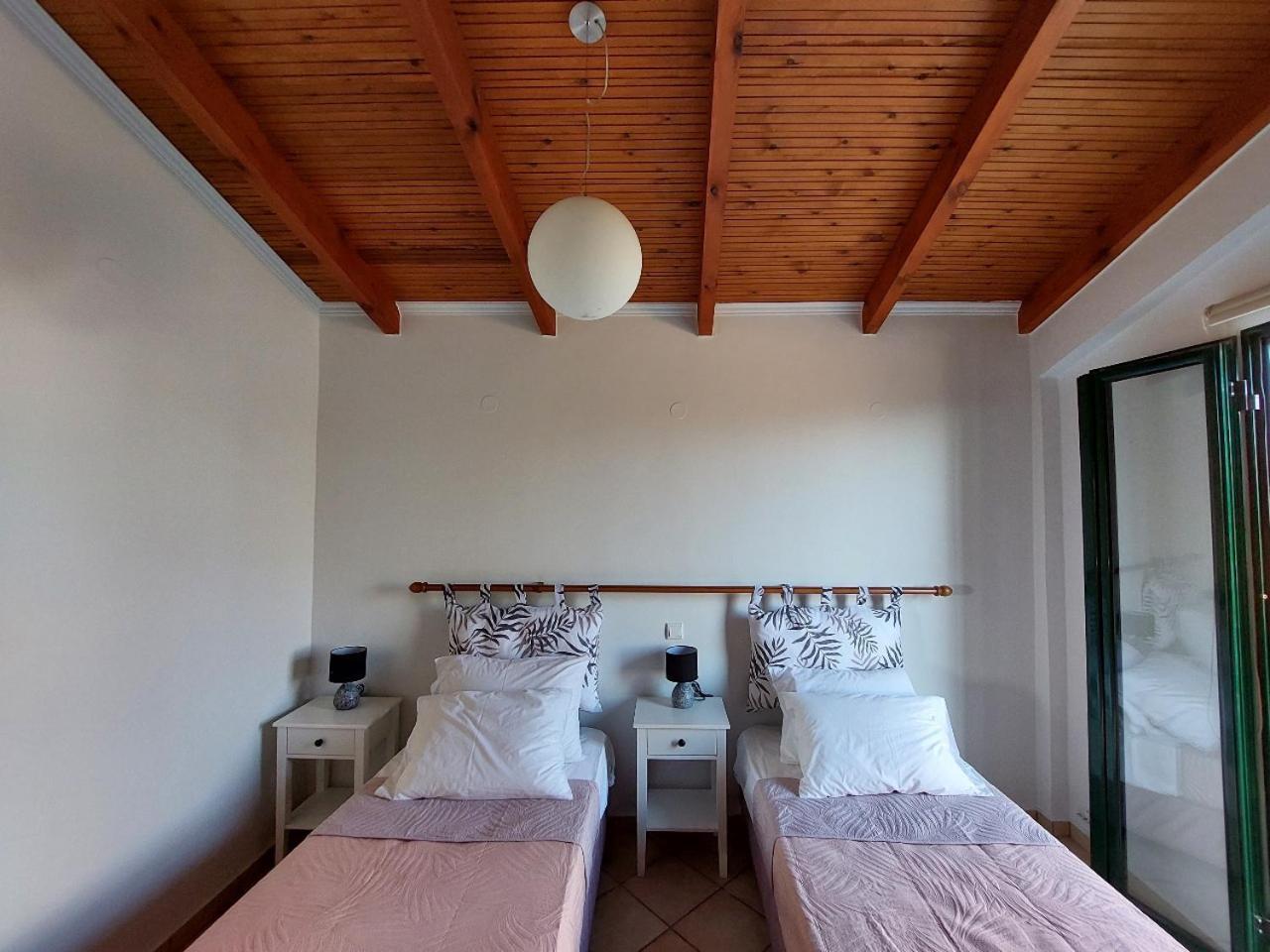 Villa Near Seitan Beach Khordhákion エクステリア 写真